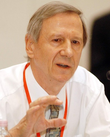 Anthony Giddens via Wikimedia Commons user Szusi